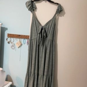 Super cute for the beach or photo shoots! New